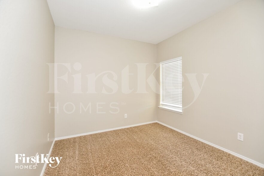 Building Photo - 3113 Marble Falls Dr