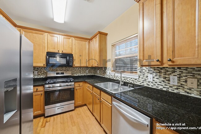 Building Photo - 1729 Ridenour Pkwy NW