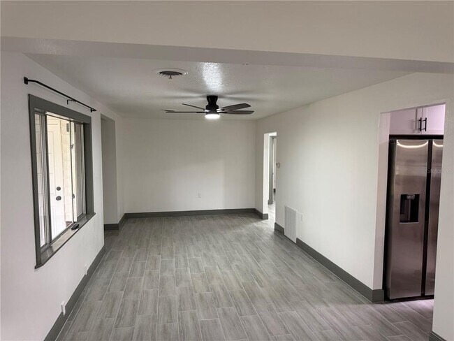Building Photo - 1800 Demastus Ln