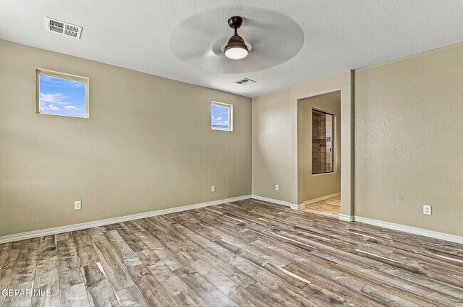 Building Photo - 14525 Juan Diego Dr