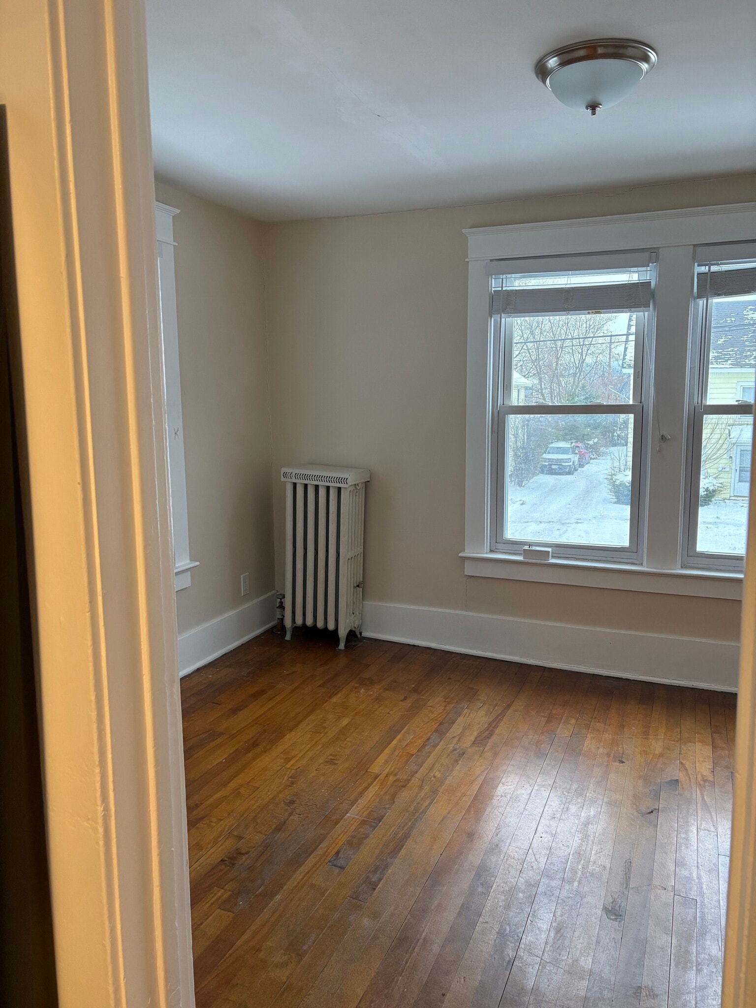 Bedroom - 38 East St