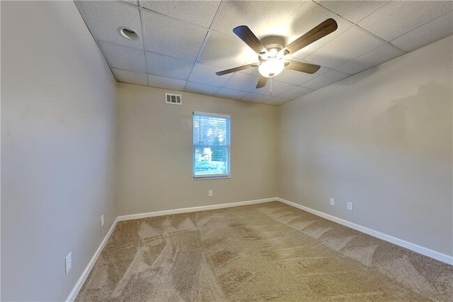 Building Photo - 2201 Whitebluff Way