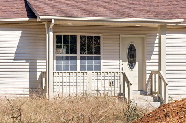 Building Photo - Beautiful Home For Rent in Country Like Setting!