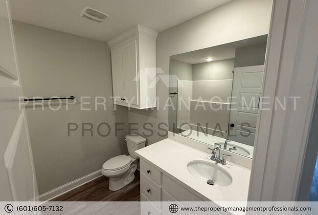 Building Photo - 563 Patrick Farms Dr