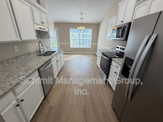 Building Photo - 25 Stephens Way