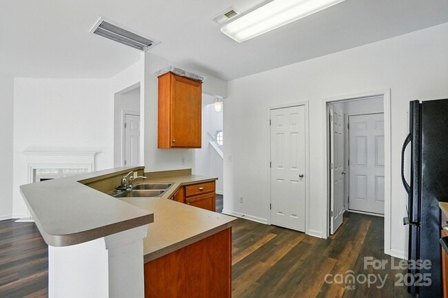 Building Photo - 10316 Stineway Ct
