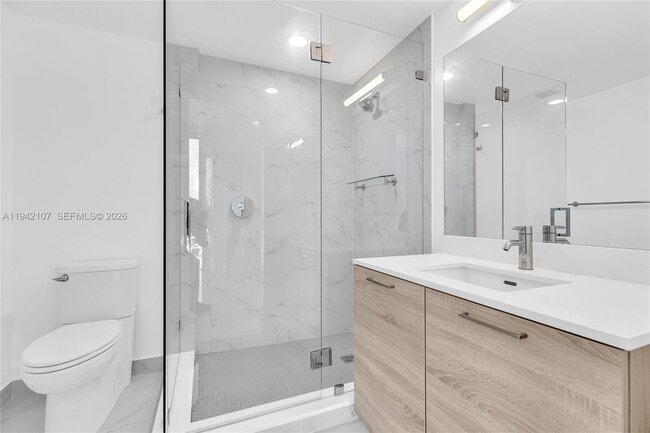 Building Photo - 16385 Biscayne Blvd