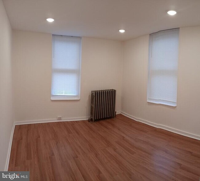 Building Photo - 2424 S Orkney St