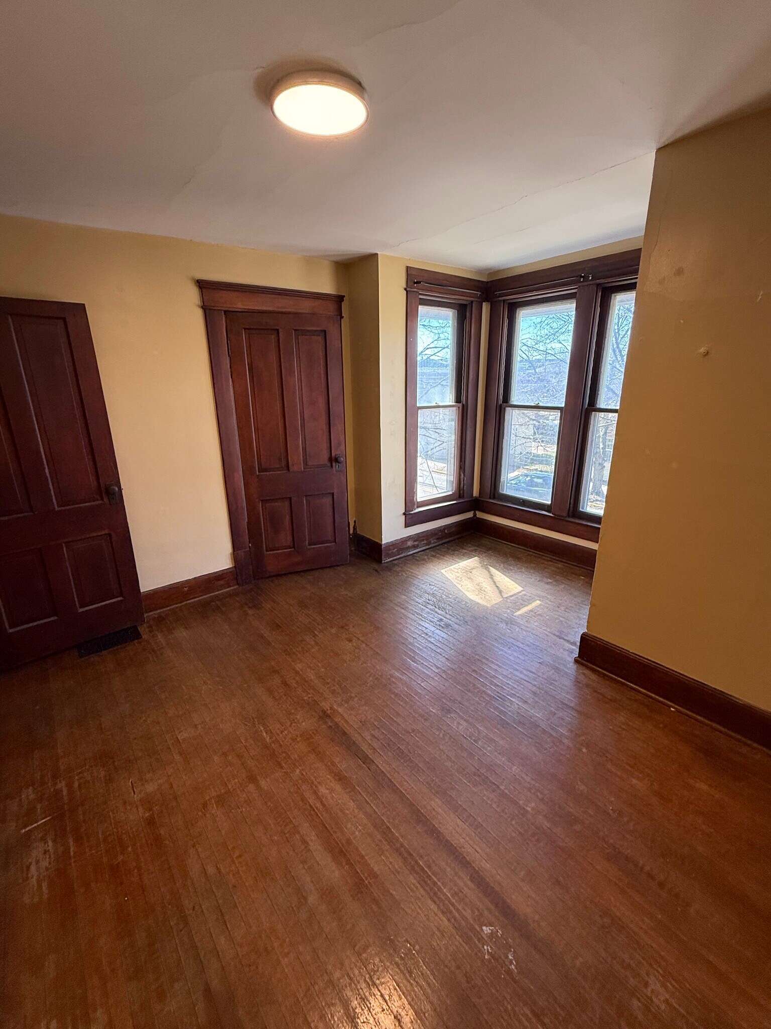 Building Photo - 315 N 10th St