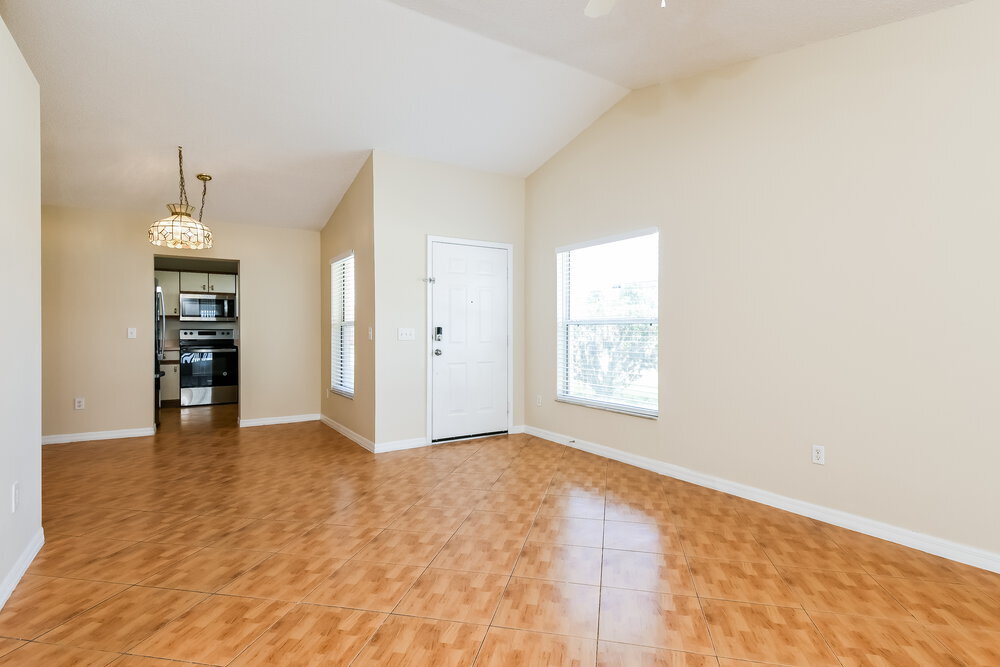 Building Photo - 2282 Santa Lucia St