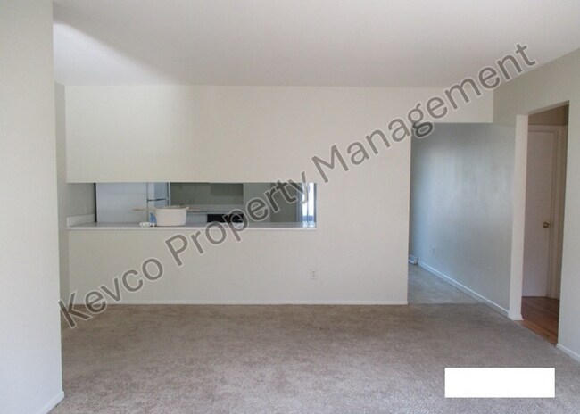 Building Photo - 2801-2805 Stanford Rd