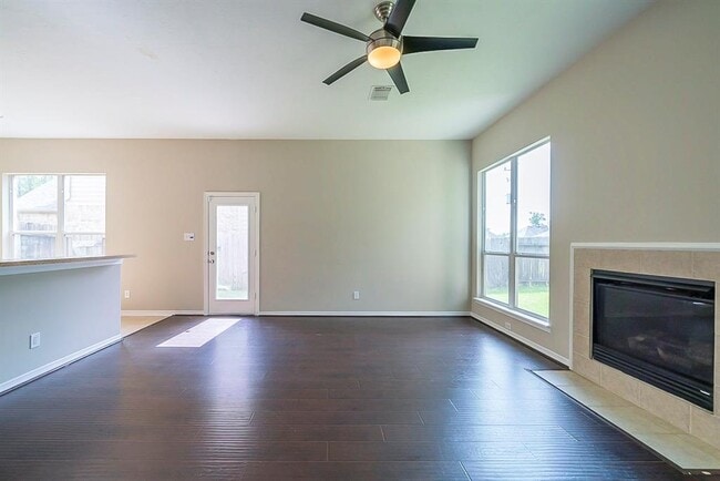 Building Photo - 1023 Casting Springs Way