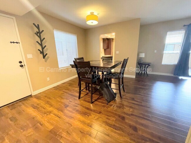 Building Photo - 12121 Centralia St