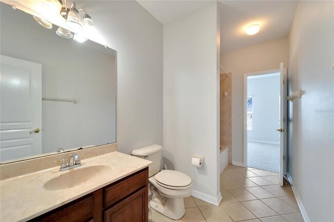 Building Photo - 5604 Skimmer Dr