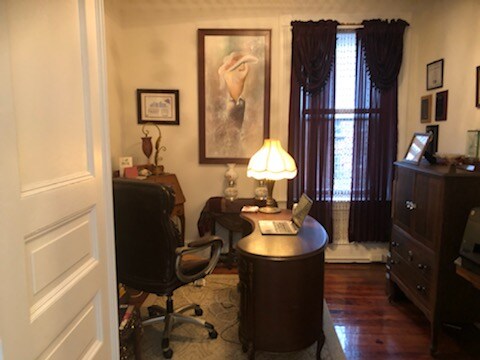 Primary Photo - 228 Allen St