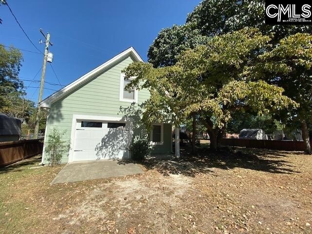 Building Photo - 634 M Ave