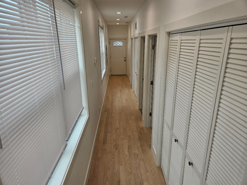 Building Photo - 2700 W Jackson Blvd