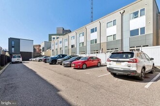 Building Photo - 1119 N Howard St