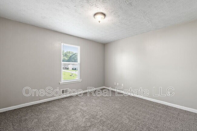 Building Photo - 3606 N Hopkins Ct