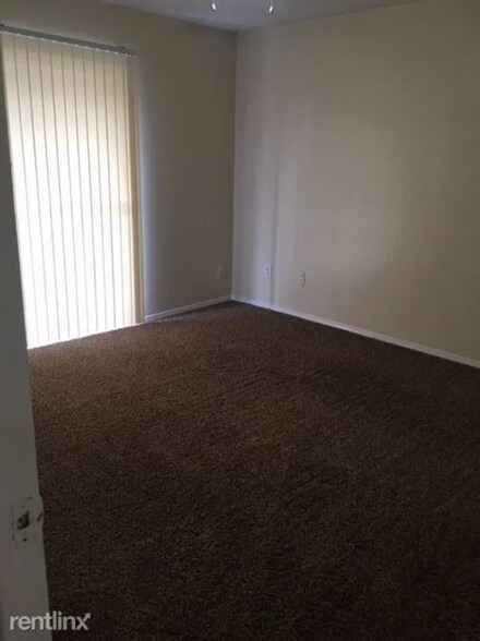 Building Photo - 7800 Irish Dr