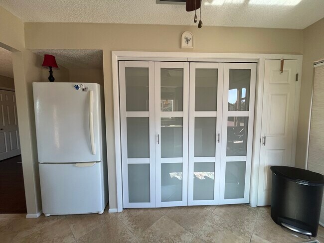 Building Photo - 4022 Davit Dr