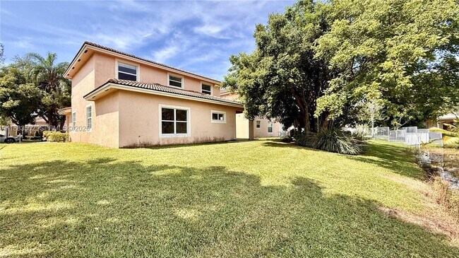 Building Photo - 13843 SW 31st St