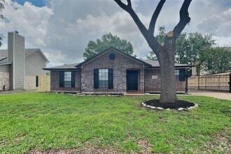 Building Photo - 11606 Easterling Dr
