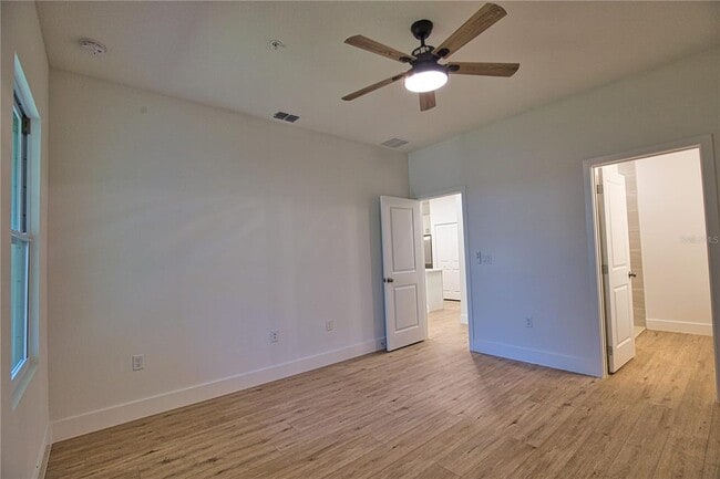 Building Photo - 289 Boundary Blvd