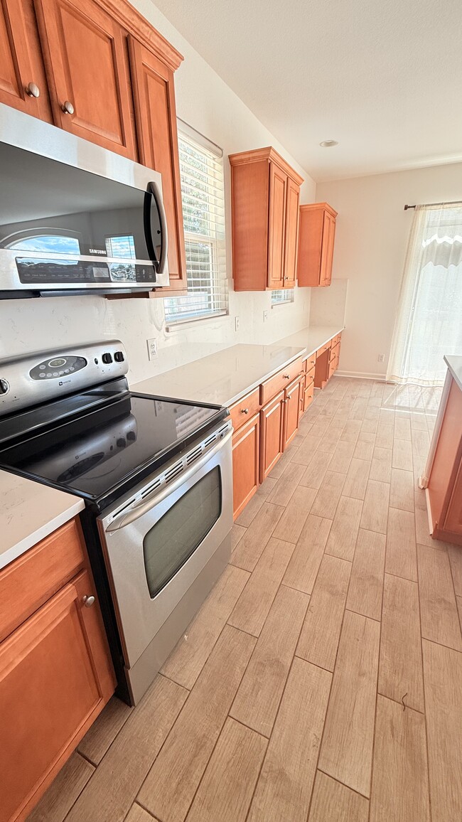 Building Photo - 8411 Briar Trace Dr