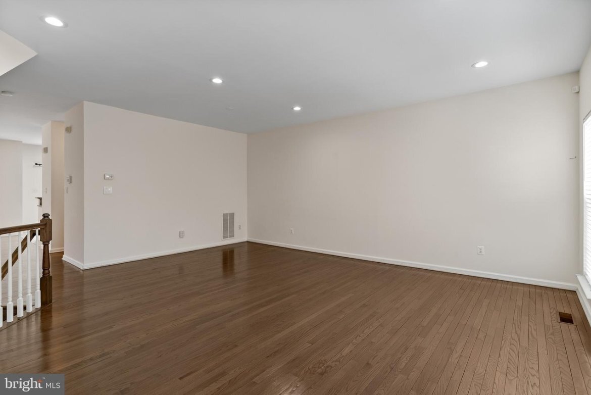 Building Photo - 13258 Maple Creek Ln