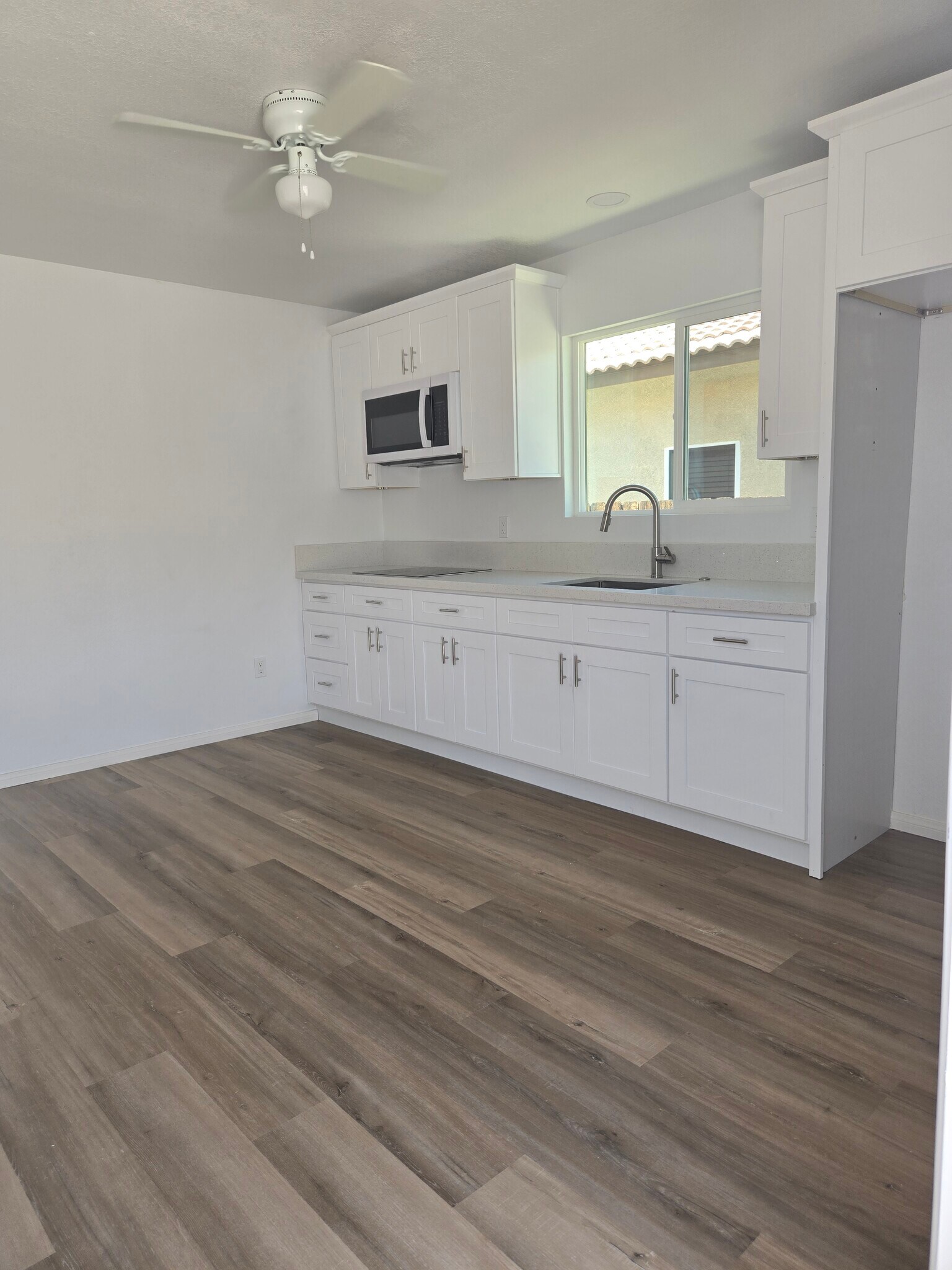 Kitchen and Living Area - 53660 Avenida Herrera