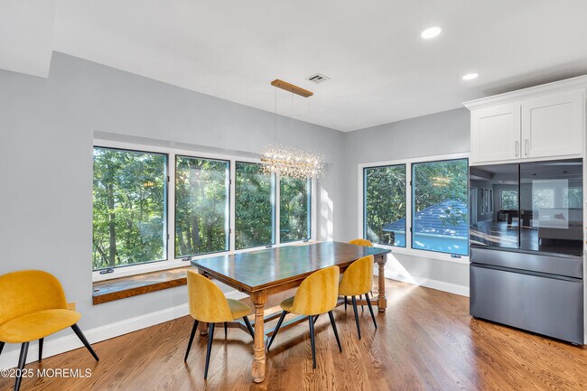 Building Photo - 401 Overlook Dr