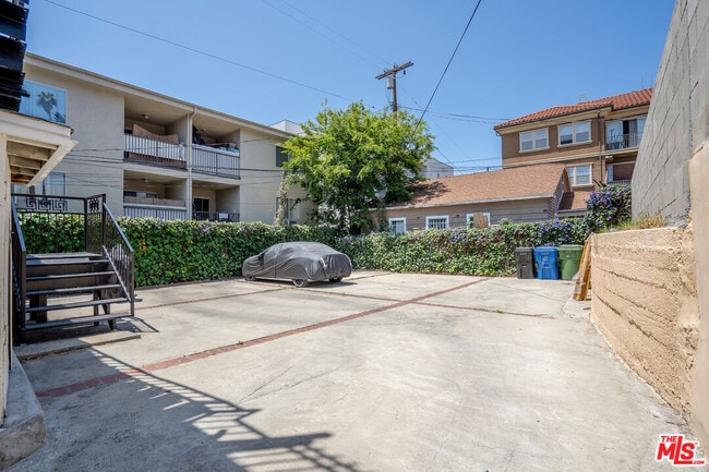 Building Photo - 2963 San Marino St