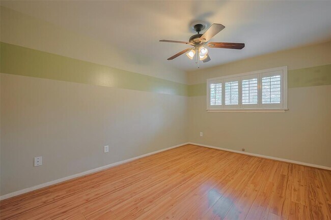 Building Photo - 7906 Braesview Ln