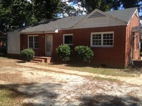 Building Photo - **AVAILABLE NOW**2 or 3 Bedroom / 1 Bathroom Home near Ft. Benning***