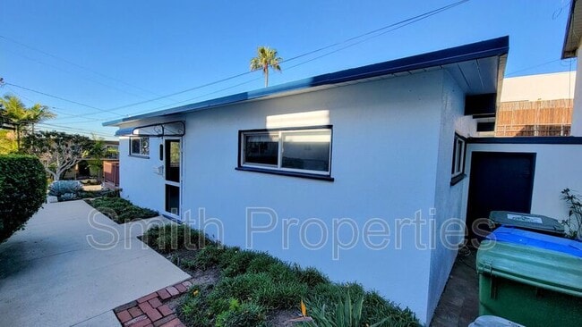 Building Photo - 606 N Irena Ave