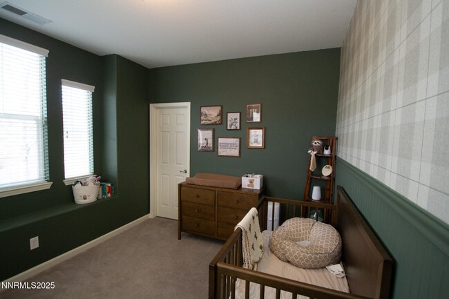 Building Photo - 1056 Crown View Dr