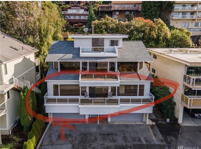 Building Photo - 426 Boulevard