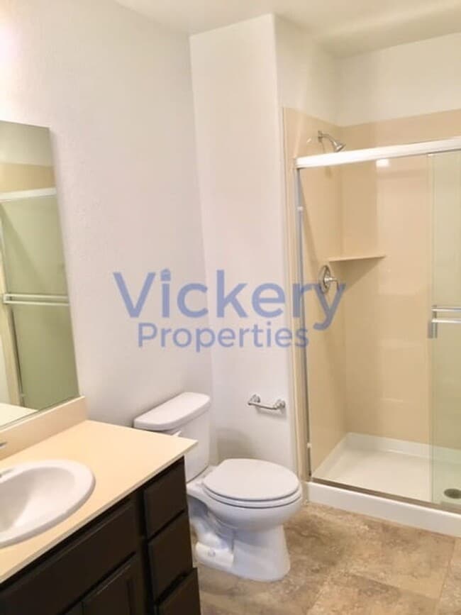 Building Photo - Beautiful 4 Bd/3.5 Ba, 2589 sf Single-family house in Dublin available For Early April Move In!!