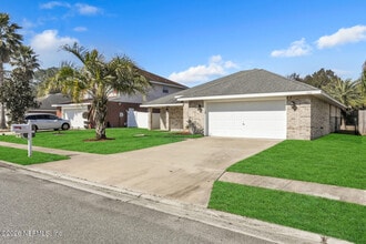 Building Photo - 7592 Vandalay Dr