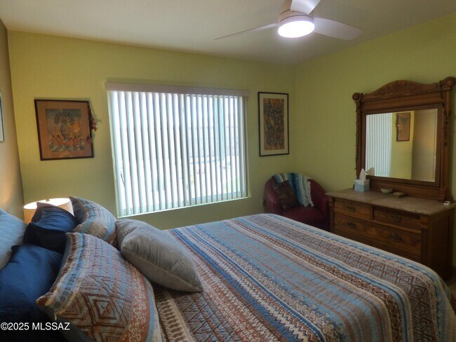 Building Photo - 14274 N Trade Winds Way