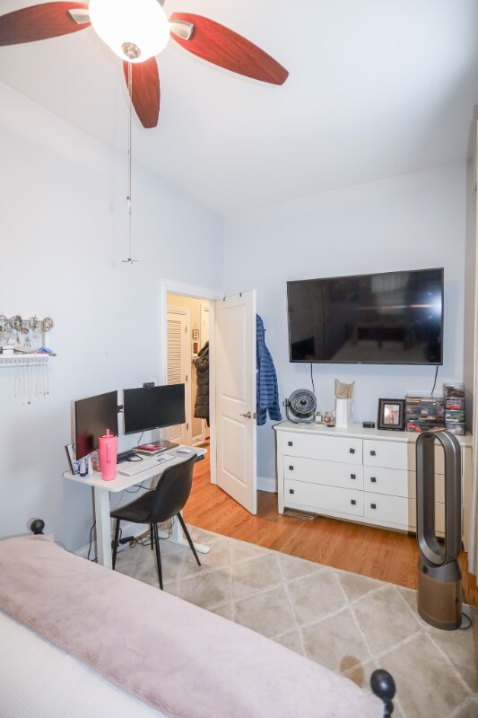 Building Photo - 1357 W Barry Ave