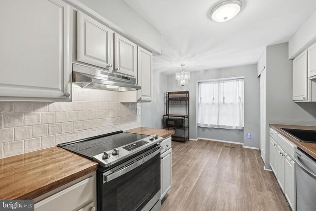 Building Photo - 12223 Allspice Ct