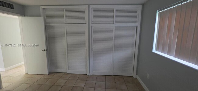 Building Photo - 7570 SW 82nd St