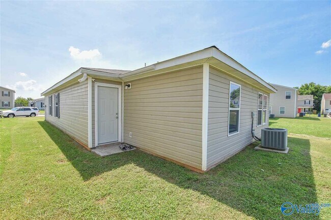 Building Photo - 106 Point Given Ln