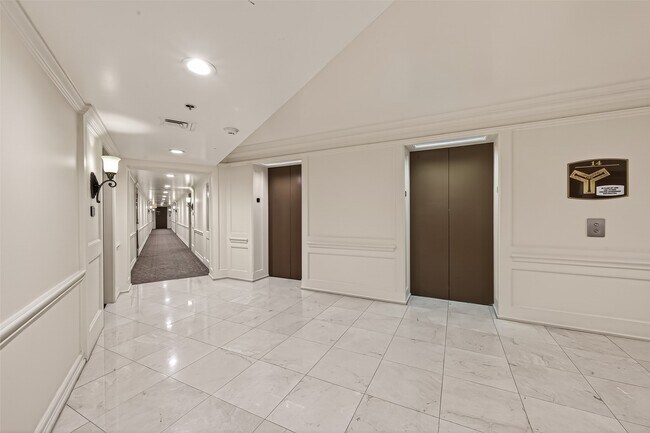 Building Photo - 3525 Sage Rd