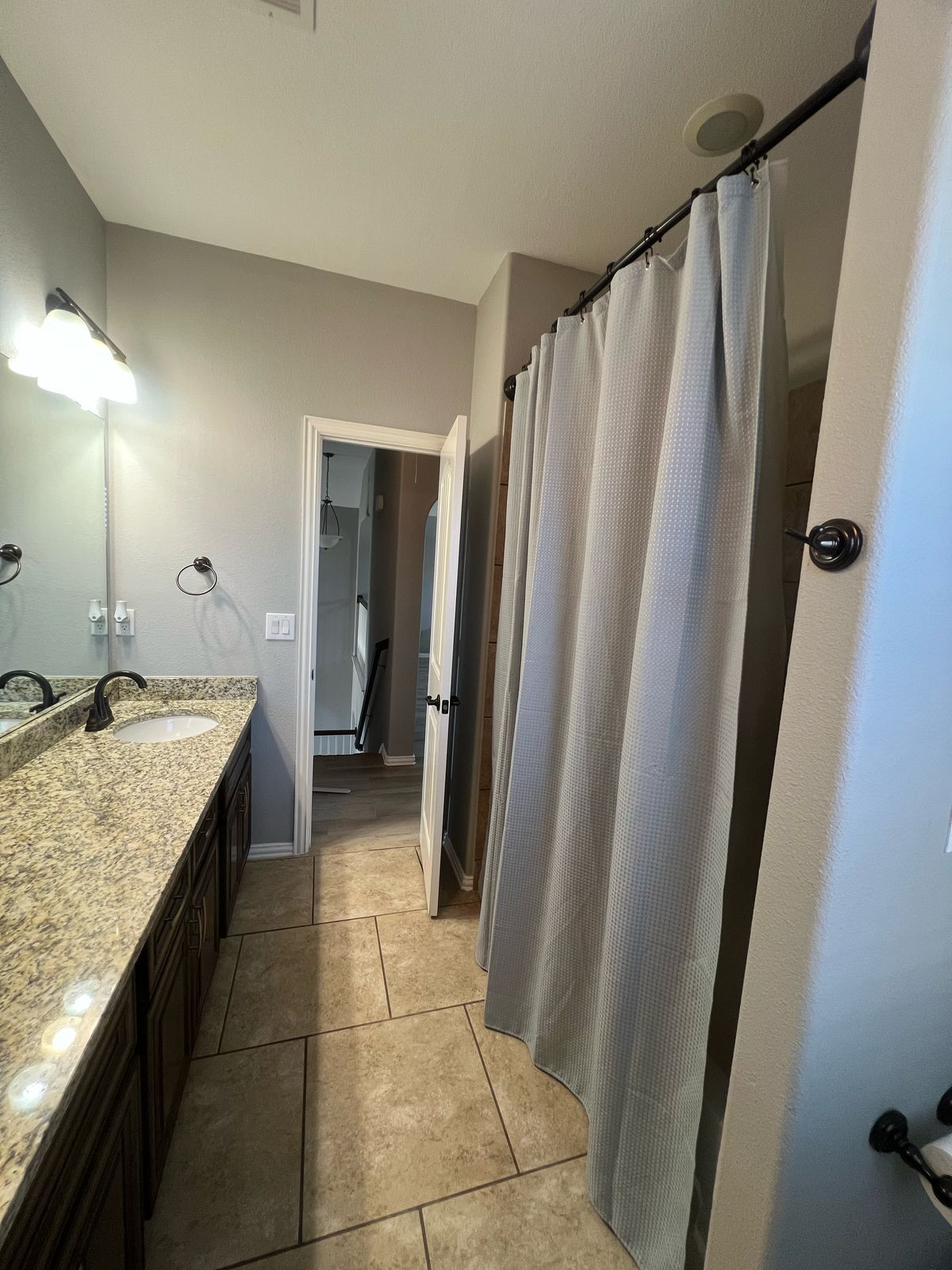 Building Photo - 803 Founders Rd