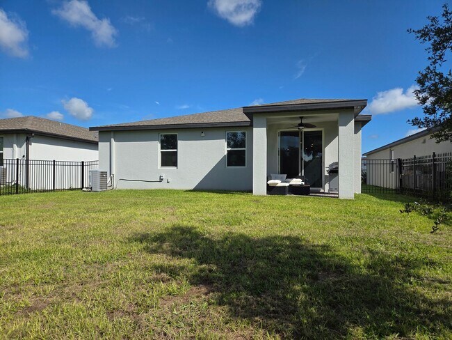 Building Photo - Pet Friendly Home in Cagan Crossings East
