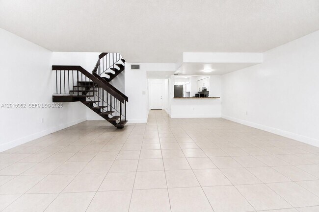 Building Photo - 6326 SW 139th Ct