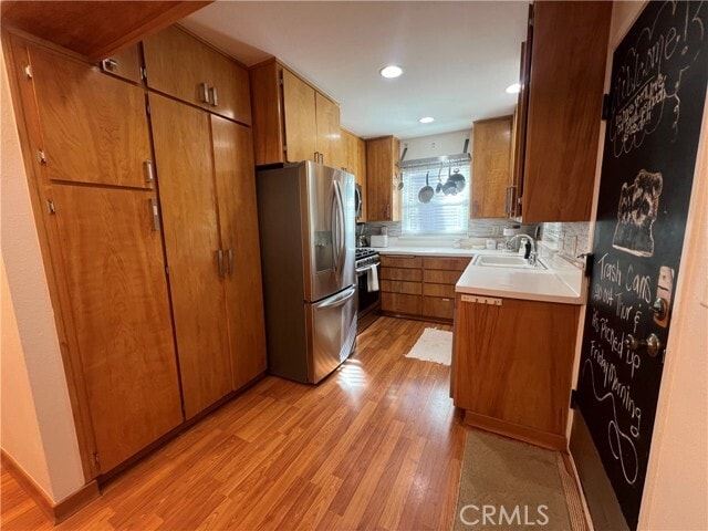 Building Photo - 23870 Lakeview Dr